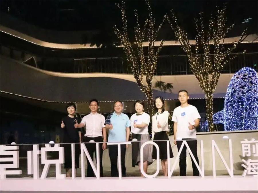 鸿运国际 - 鸿运国际荣耀 | 2021博鳌房地产峰会，，，，鸿运国际两奖加冕